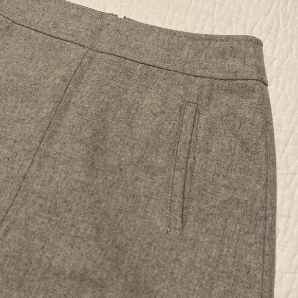 Banana Republic Wool A-Line Pencil Skirt. - Picture 6 of 8